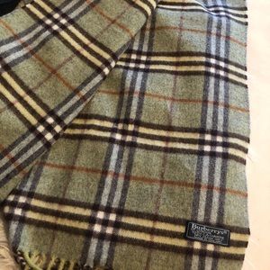 Burberry muffler